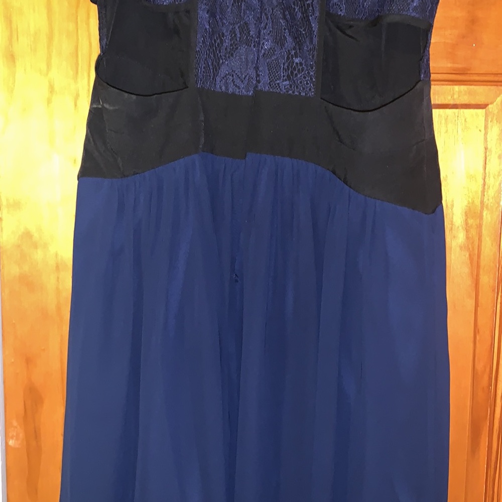 Dress - Picture 13 of 15